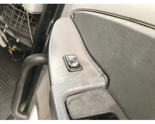 Freightliner COLUMBIA 120 Door Assembly, Front