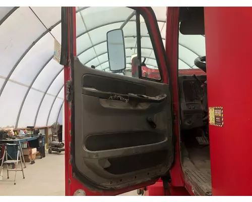 Freightliner COLUMBIA 120 Door Assembly, Front
