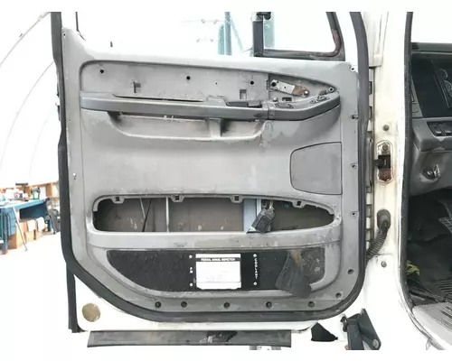 Freightliner COLUMBIA 120 Door Assembly, Front