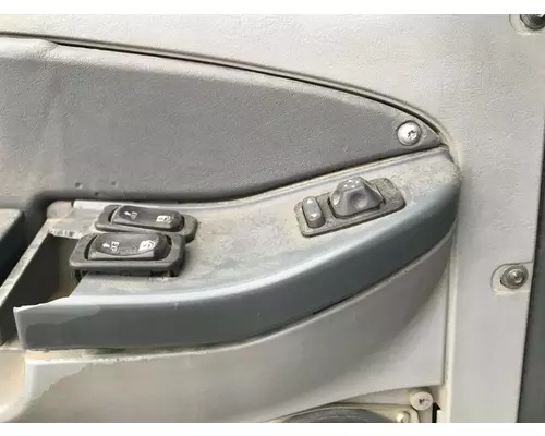 Freightliner COLUMBIA 120 Door Assembly, Front