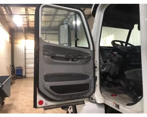 Freightliner COLUMBIA 120 Door Assembly, Front