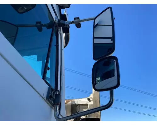 Freightliner COLUMBIA 120 Door Mirror