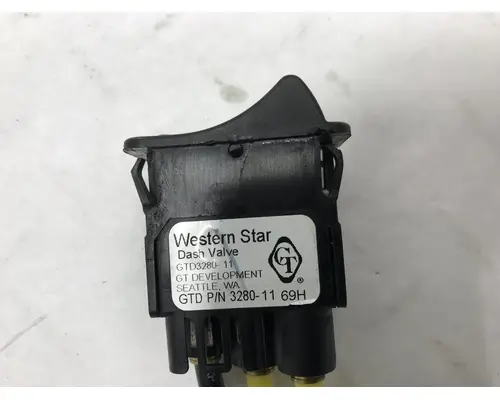 Freightliner COLUMBIA 120 Electrical Misc. Parts