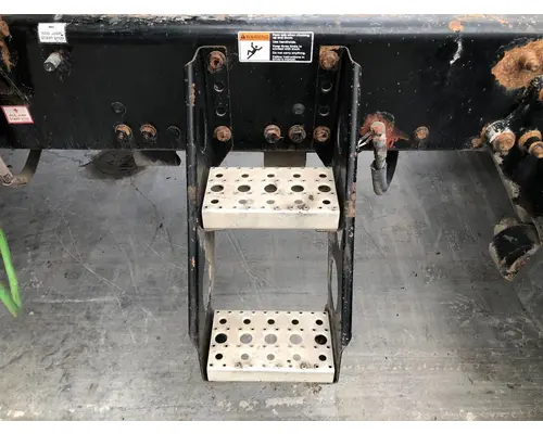Freightliner COLUMBIA 120 Engine Brackets, Misc.