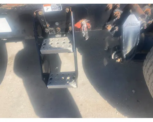 Freightliner COLUMBIA 120 Engine Brackets, Misc.