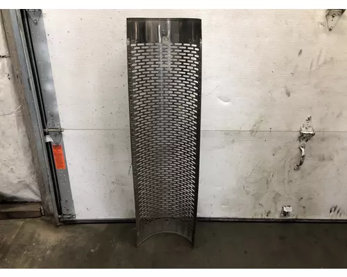 Freightliner COLUMBIA 120 Exhaust Guard