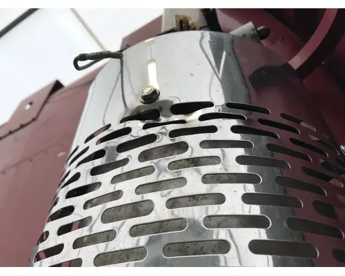 Freightliner COLUMBIA 120 Exhaust Guard