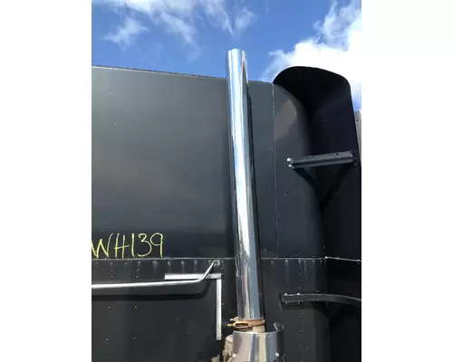 Freightliner COLUMBIA 120 Exhaust Pipe