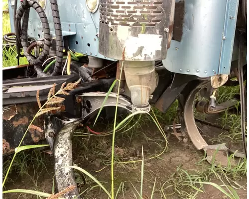 Freightliner COLUMBIA 120 Exhaust Pipe