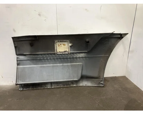 Freightliner COLUMBIA 120 Fairing (Side)