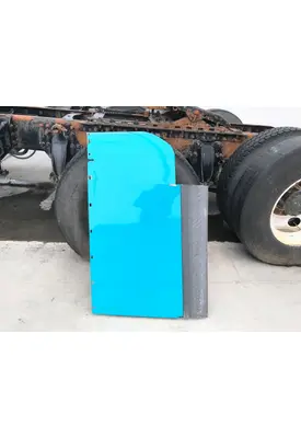 Freightliner COLUMBIA 120 Fairing (Side)
