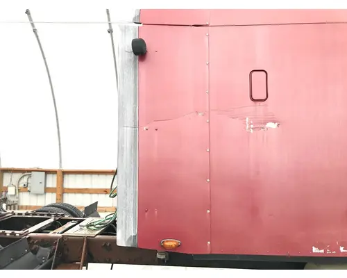 Freightliner COLUMBIA 120 Fairing (Side)