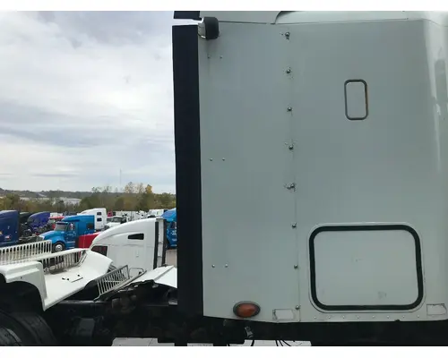 Freightliner COLUMBIA 120 Fairing (Side)