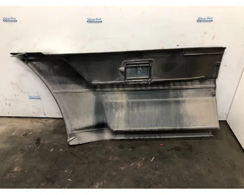 Freightliner COLUMBIA 120 Fairing (Side)