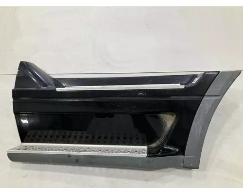 Freightliner COLUMBIA 120 Fairing (Side)