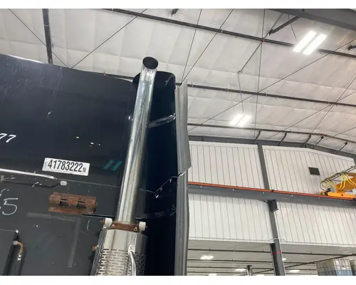 Freightliner COLUMBIA 120 Fairing (Side)