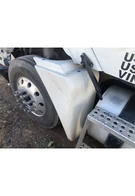 Freightliner COLUMBIA 120 Fender Extension