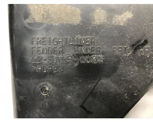 Freightliner COLUMBIA 120 Fender