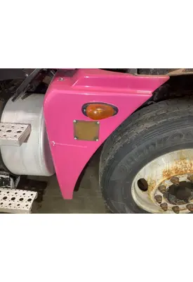 Freightliner COLUMBIA 120 Fender