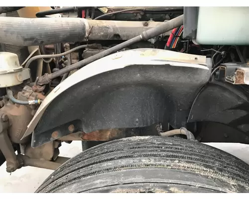 Freightliner COLUMBIA 120 Fender