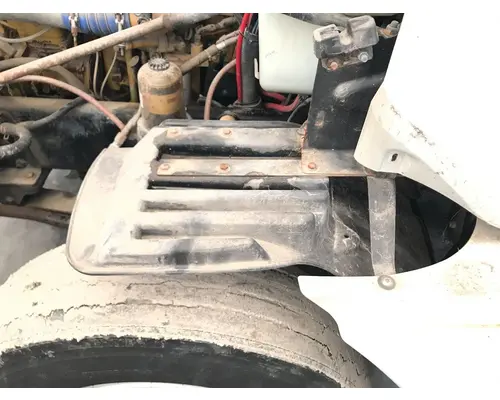 Freightliner COLUMBIA 120 Fender