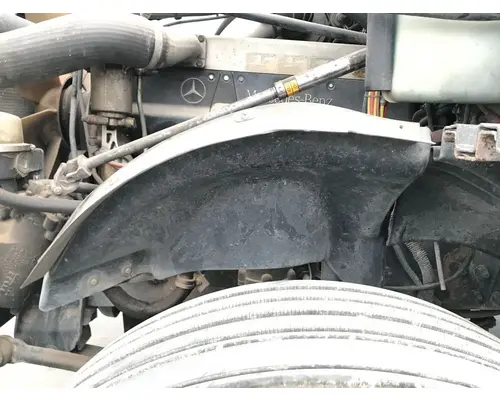 Freightliner COLUMBIA 120 Fender