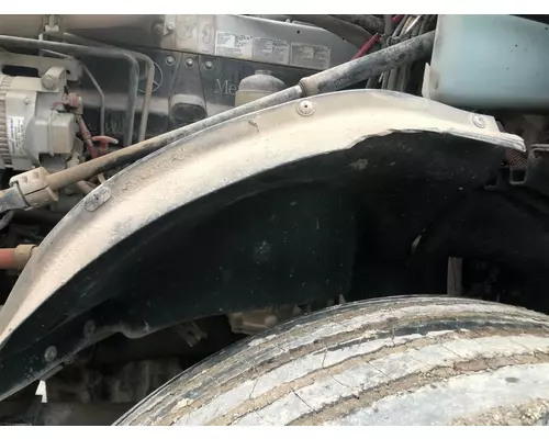 Freightliner COLUMBIA 120 Fender