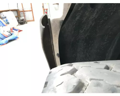 Freightliner COLUMBIA 120 Fender