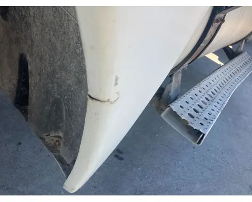 Freightliner COLUMBIA 120 Fender