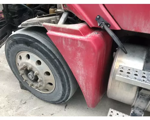 Freightliner COLUMBIA 120 Fender