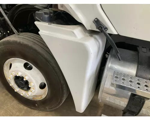 Freightliner COLUMBIA 120 Fender