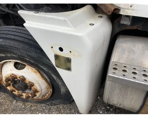 Freightliner COLUMBIA 120 Fender