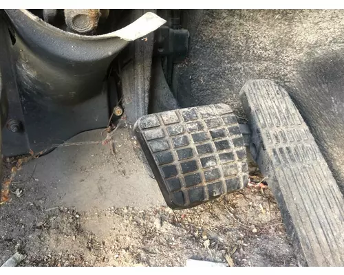 Freightliner COLUMBIA 120 Foot Control , Pedal