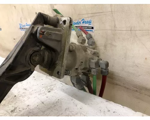 Freightliner COLUMBIA 120 Foot Control , Pedal