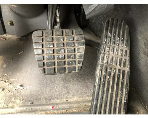 Freightliner COLUMBIA 120 Foot Control , Pedal