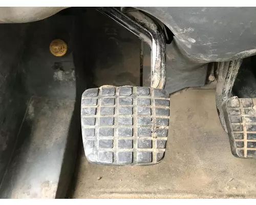 Freightliner COLUMBIA 120 Foot Control , Pedal