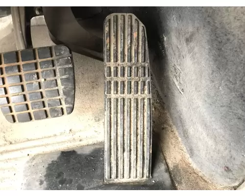 Freightliner COLUMBIA 120 Foot Control , Pedal