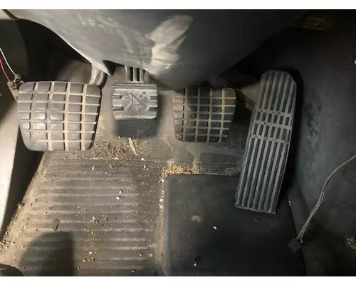 Freightliner COLUMBIA 120 Foot Control , Pedal