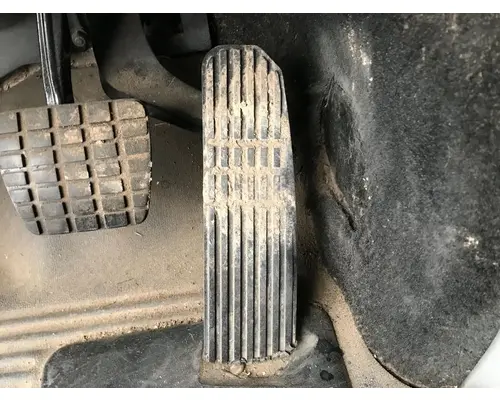 Freightliner COLUMBIA 120 Foot Control Pedal (all floor pedals)