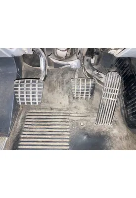 Freightliner COLUMBIA 120 Foot Control Pedal (all floor pedals)