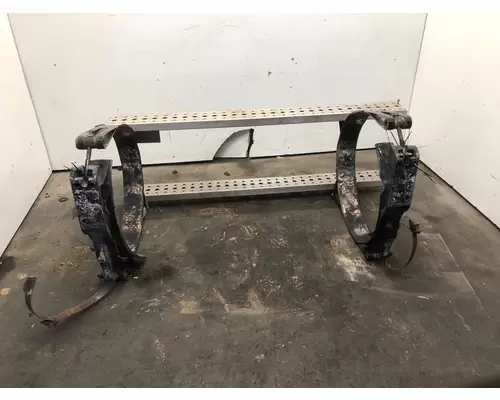 Freightliner COLUMBIA 120 Fuel Tank Strap