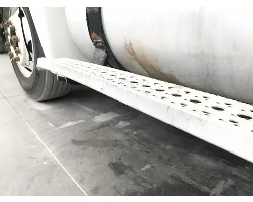 Freightliner COLUMBIA 120 Fuel Tank Strap