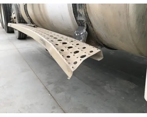 Freightliner COLUMBIA 120 Fuel Tank Strap