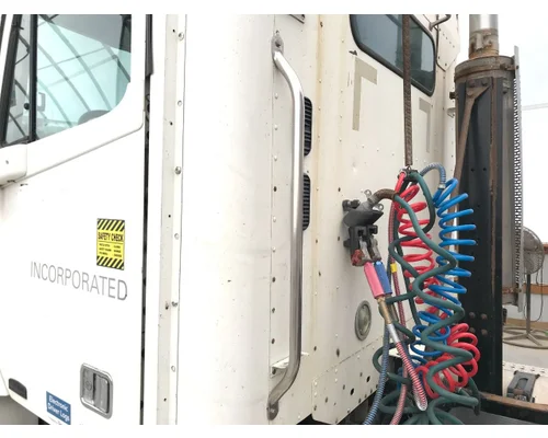 Freightliner COLUMBIA 120 Grab Handle