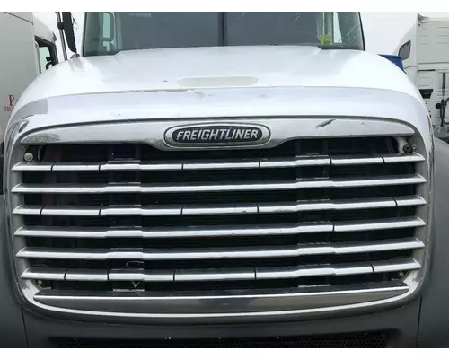 Freightliner COLUMBIA 120 Grille