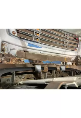 Freightliner COLUMBIA 120 Hood Hinge