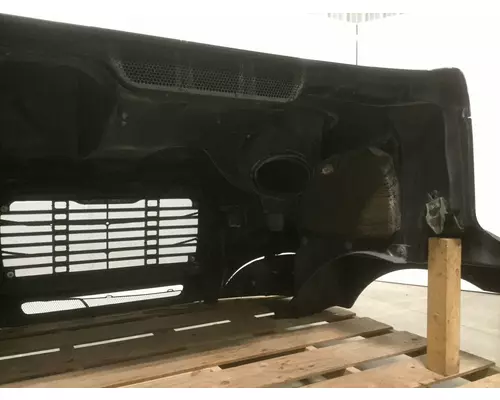 Freightliner COLUMBIA 120 Hood