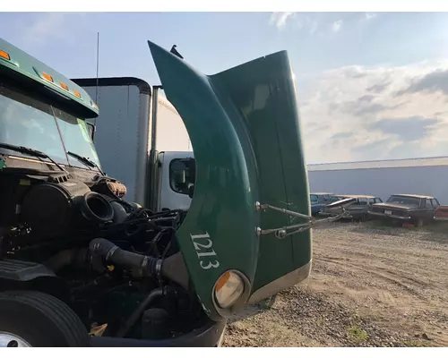 Freightliner COLUMBIA 120 Hood