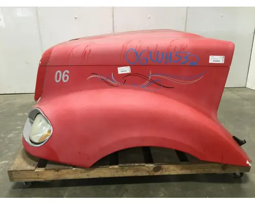 Freightliner COLUMBIA 120 Hood