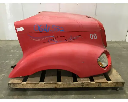 Freightliner COLUMBIA 120 Hood